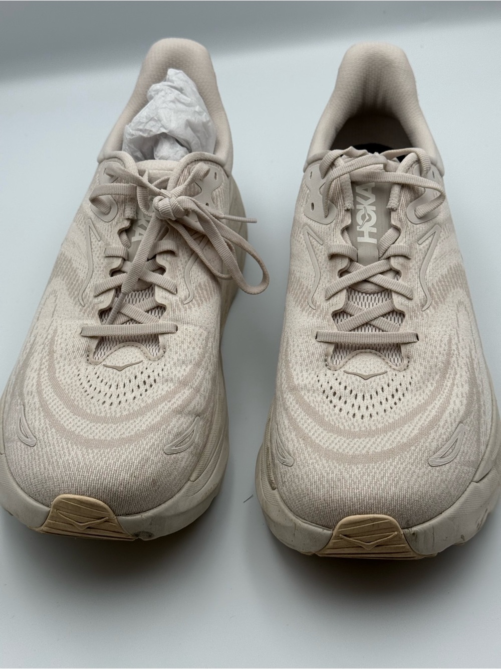 HOKA Arahi 8 Men’s Beige Low Top Lace Up Running & Jogging Sneaker